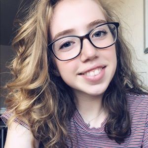 Meet your Posher, Hannah